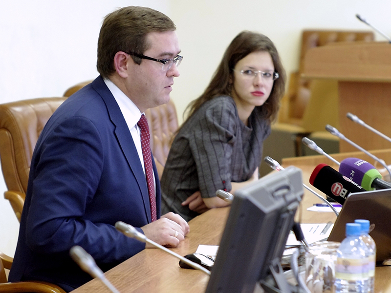 �������� ������������ ����� ������ ���������� � � �������������� � ������