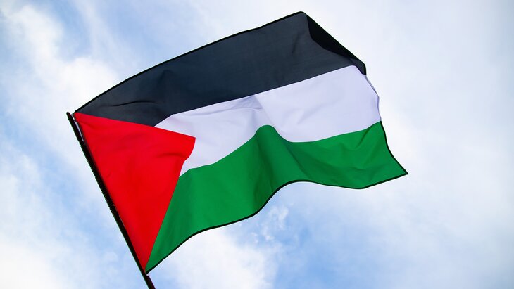 ���������� � ��������� � ���� ������������� � ����