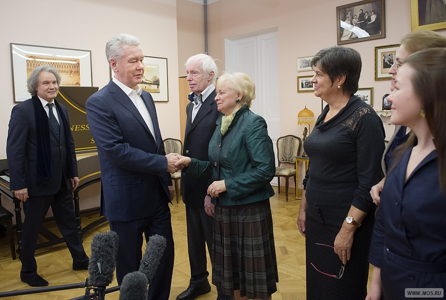 17              () .   ,      .