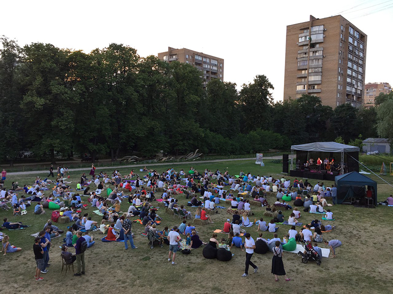 " "      8  10   " "