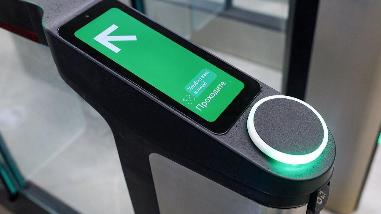 ����� ������ ������� 85 ����� ���������� � 450 ����������� ����������