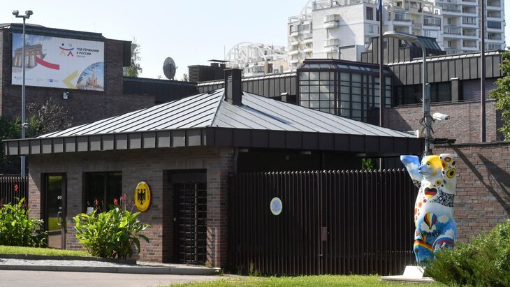 �������� ��������� ����� ��������� �� ���� � ���������� ��� � ������ � ������