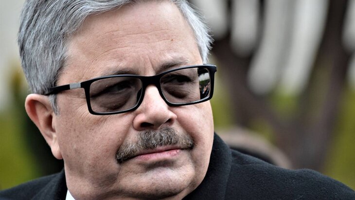 ����� ����� ������ � ������� "������������" ����������� ������� � �� �� ������