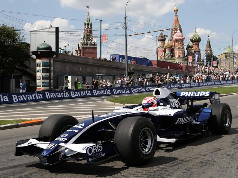 Формула москва. Формула 1 в Москве. Формула 1 2011 Москва. F1 в Москве 17. Formula 1 в Москве 2000-2009.