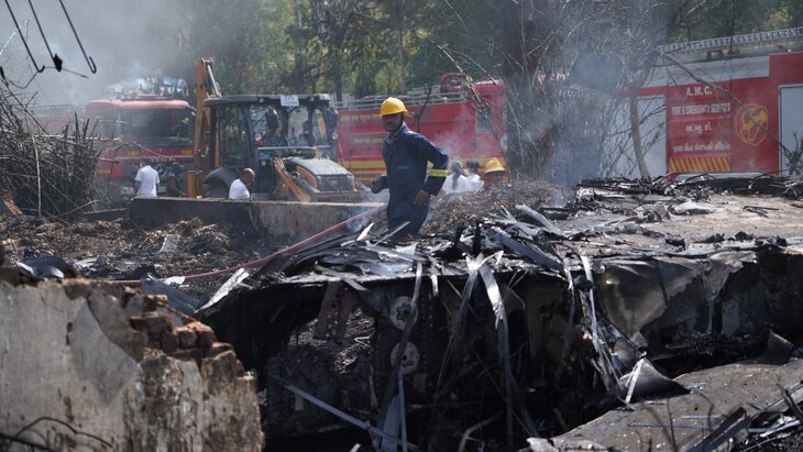 Air India   241  242     Boeing 787 Dreamliner