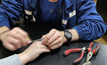 В Южном Бутово спасатели избавили палец подростка от гайки
