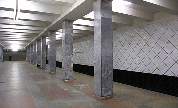 Закрыт южный вестибюль станции метро «Профсоюзная»