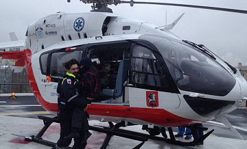 Вертолет забрал детей, пострадавших в аварии на юго-западе Москвы 