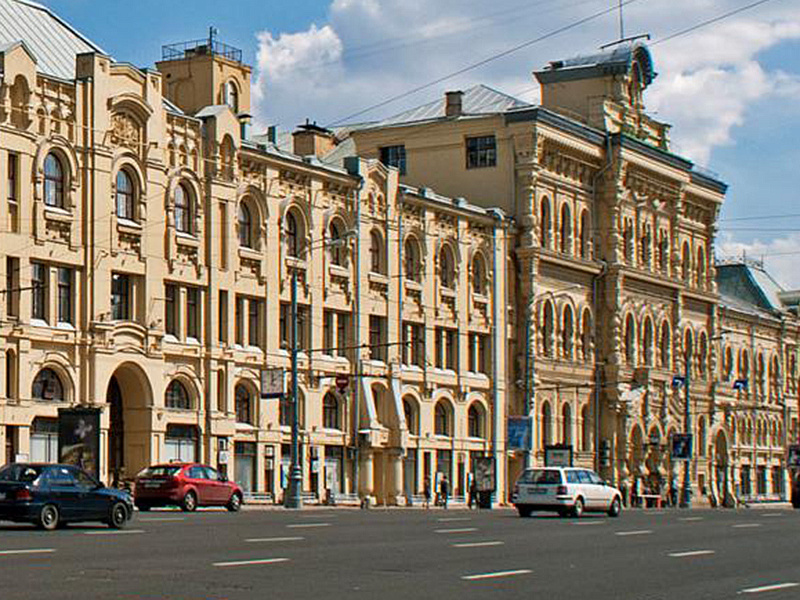 Здание политехнического музея в москве